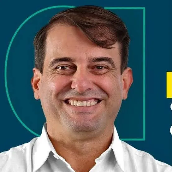 Bal Lins antecipa em 10 dias salários de janeiro dos servidores de São José de Piranhas e paga terço de férias dos professores