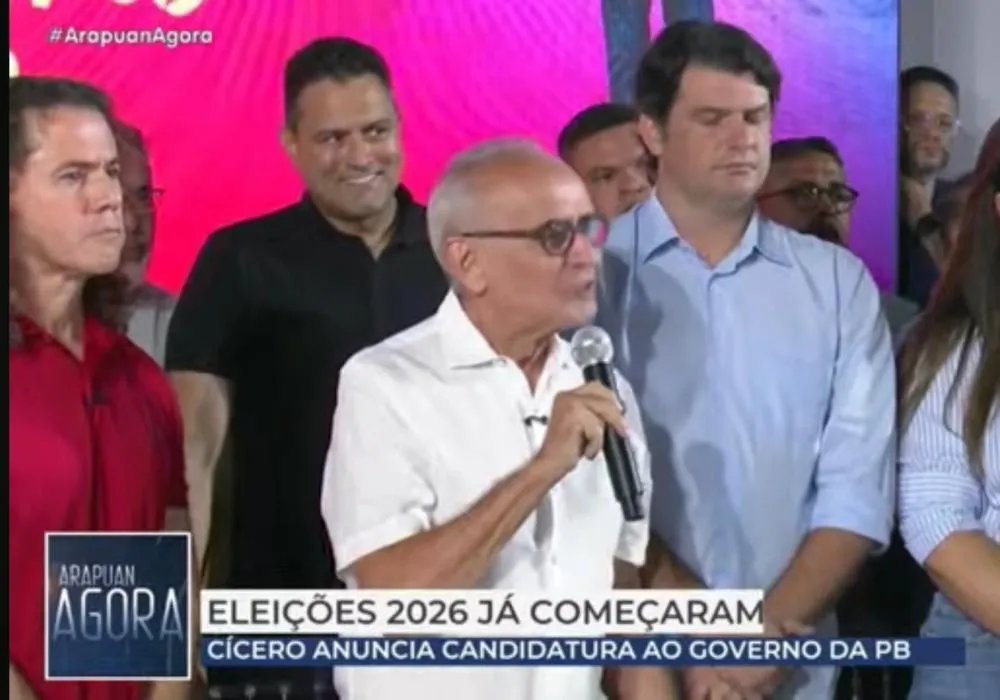 Coletiva: após suspense, Cícero diz “sim” e confirma candidatura ao governo
