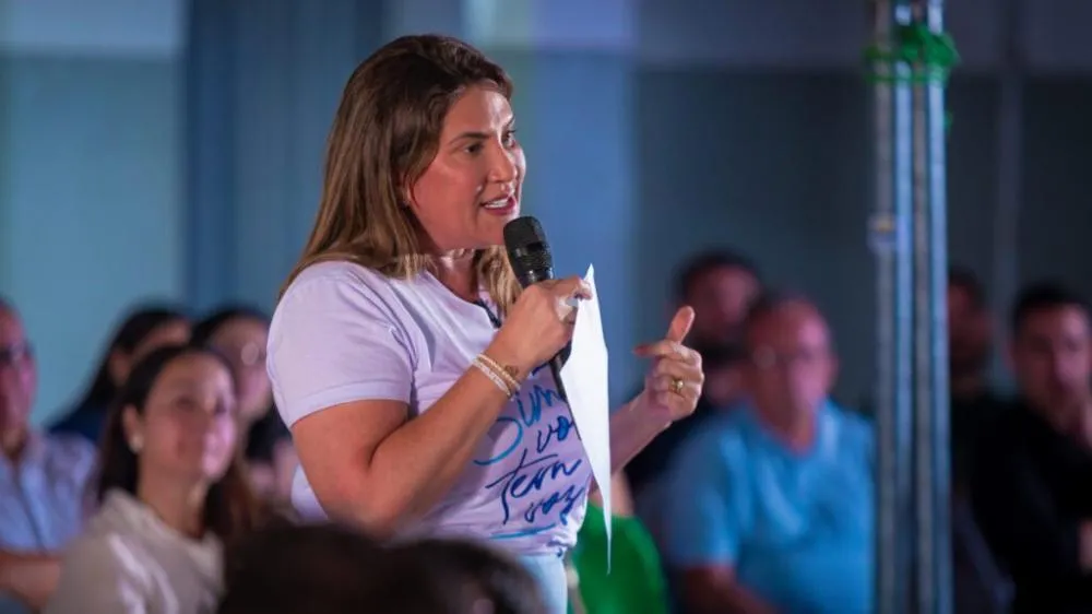 Corrinha Delfino apresenta balanço de obras e anuncia novos investimentos para a Zona Leste de Cajazeiras
