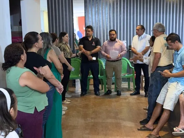 Município e comerciantes do Mercado Central alinham medidas para melhor organização dos espaços provisórios